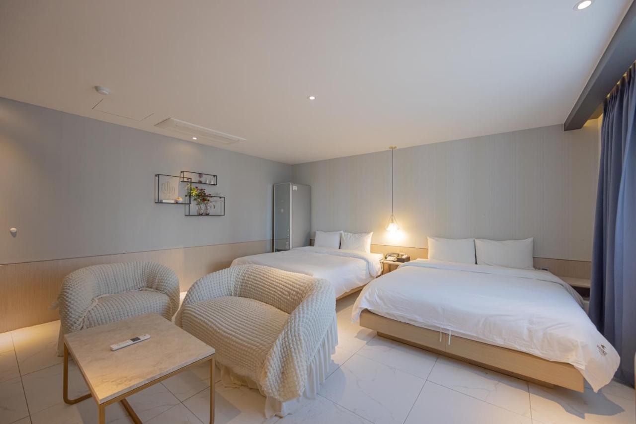 Hound Hotel Seomyeon-Beomcheon Busan Buitenkant foto