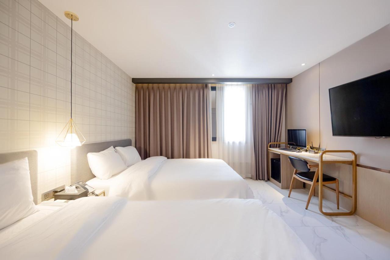 Hound Hotel Seomyeon-Beomcheon Busan Buitenkant foto