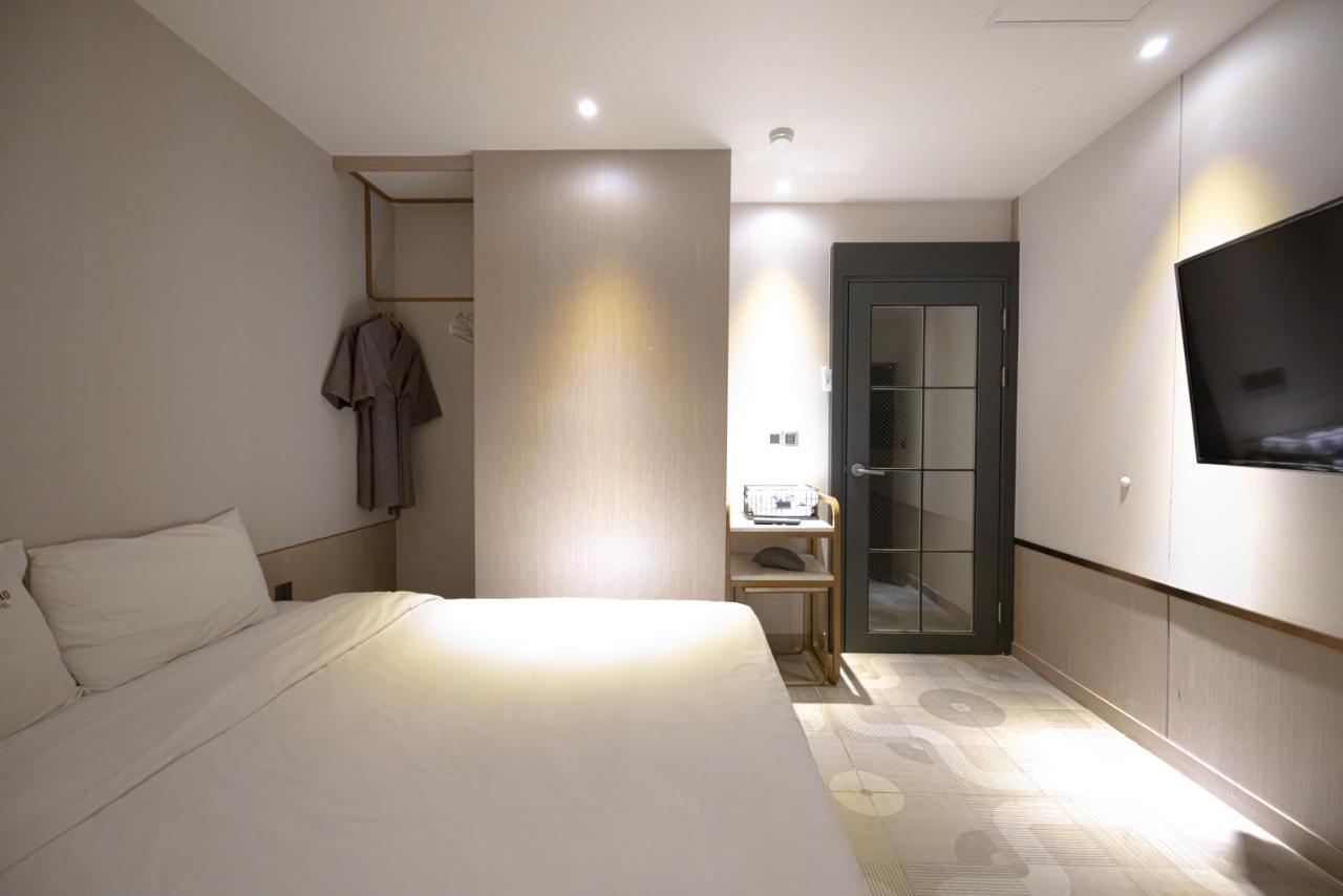Hound Hotel Seomyeon-Beomcheon Busan Buitenkant foto