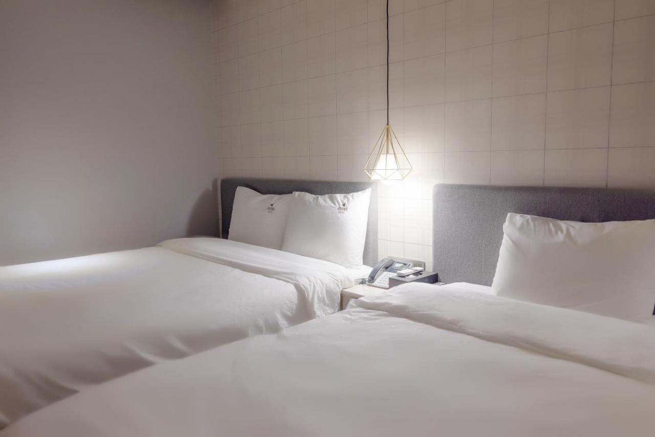 Hound Hotel Seomyeon-Beomcheon Busan Buitenkant foto